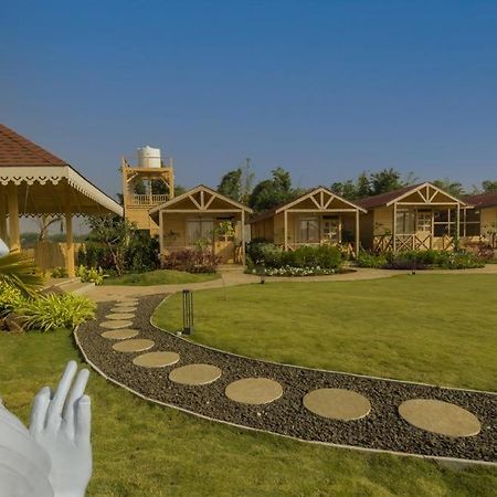 Waterscape Retreat Girnāre المظهر الخارجي الصورة